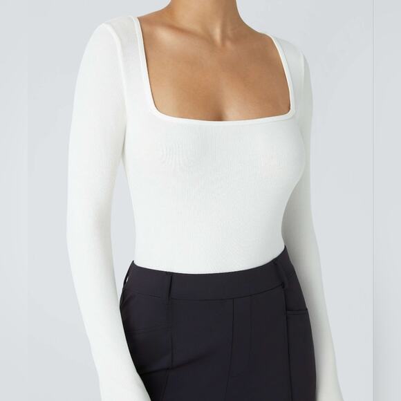 HALARA Tops - NWT Halara Square Neck Bodysuit Size Large